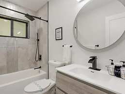 Stylish 4BR 2BA Home w Spacious Backyard in Vibrant Wilton Manors