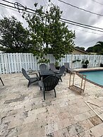 Relaxing 4BR 2BA Home With Wifi and Private Pool in Fabulous Fort Laud