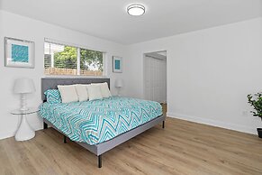 Dreamy 4BR Getaway w Private Pool Luxe Patio in Miramar