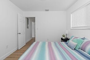 Dreamy 4BR Getaway w Private Pool Luxe Patio in Miramar