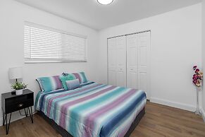 Dreamy 4BR Getaway w Private Pool Luxe Patio in Miramar