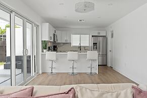 Dreamy 4BR Getaway w Private Pool Luxe Patio in Miramar