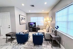 Hollywood Hideaway Luxe 3BR Escape