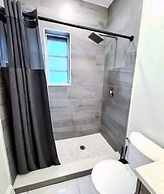 Hollywood Hideaway Luxe 3BR Escape