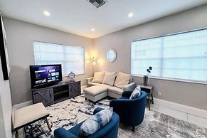 Hollywood Hideaway Luxe 3BR Escape