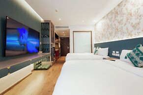 Apec Mandala Cham Bay Hotels & Resorts