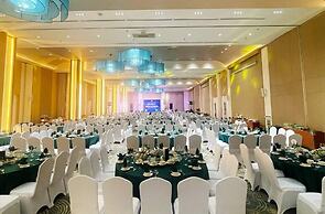 Apec Mandala Cham Bay Hotels & Resorts