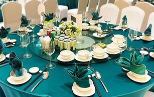 Apec Mandala Cham Bay Hotels & Resorts