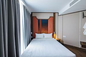 Apec Continental Cham