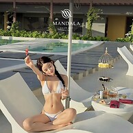 CONDOTEL CHAM BAY LUXURY
