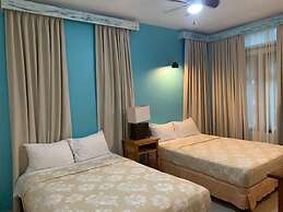 Edificio La Esquina Cesar Mariscos