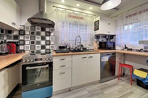 RentPlanet - Jedności Narodowej