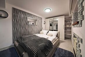 RentPlanet - Jedności Narodowej