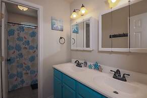 Superb Home With Private Walkover to Beach