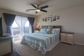 Superb Home With Private Walkover to Beach