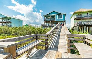 Superb Home With Private Walkover to Beach