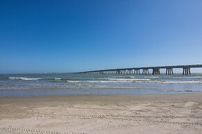 Unforgettable Vacation Getaway in Treasure Island