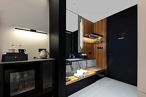 SHENZHENWANXIANGQINGHUAJIUDIAN