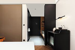 SHENZHENWANXIANGQINGHUAJIUDIAN