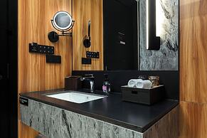 SHENZHENWANXIANGQINGHUAJIUDIAN