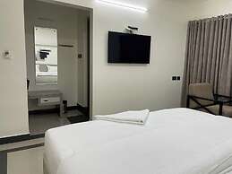SR Hotel
