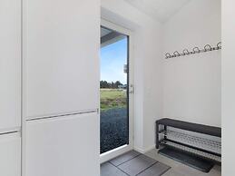 Holiday Home, 950m From sea