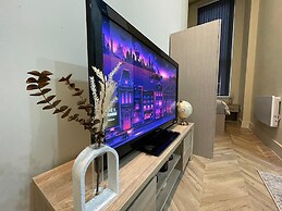 Headrow Apartments The Lounge