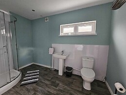 Cosy Apartment That Sleeps 3, Pets Welcome