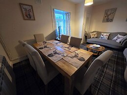Highland Haven Apartment Sleeps 8