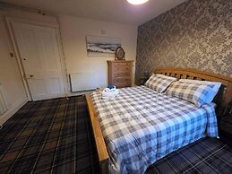 Highland Haven Apartment Sleeps 8