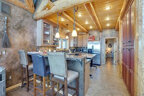 'black Bear Cabin' Near Skiing & Hiking!