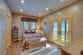 'black Bear Cabin' Near Skiing & Hiking!