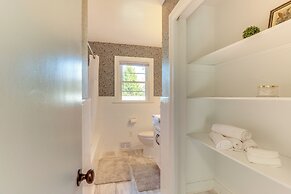 Walk to Chowan University: Dog-friendly Retreat