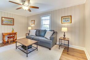 Walk to Chowan University: Dog-friendly Retreat