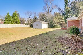 Walk to Chowan University: Dog-friendly Retreat