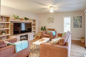 1 Mi to Beach: Condo w/ Bicycles in Spring Lake!