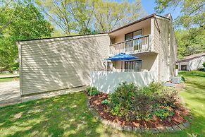 1 Mi to Beach: Condo w/ Bicycles in Spring Lake!