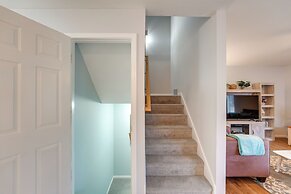 1 Mi to Beach: Condo w/ Bicycles in Spring Lake!