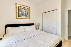 1 Mi to Prudential Center: Remote Work-ready Apt