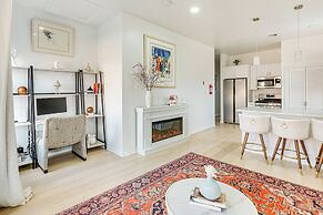 1 Mi to Prudential Center: Remote Work-ready Apt