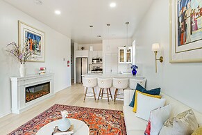 1 Mi to Prudential Center: Remote Work-ready Apt