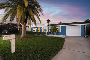 Oasis w/ Heated Pool: 5 Mi to Anclote Gulf Park!