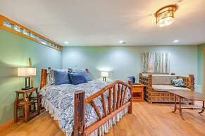 Mountain Views: Peaceful Bainbridge Island Retreat