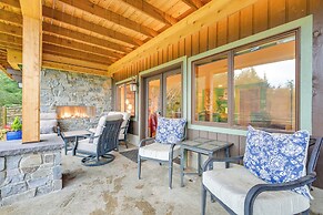 Mountain Views: Peaceful Bainbridge Island Retreat