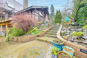 Mountain Views: Peaceful Bainbridge Island Retreat