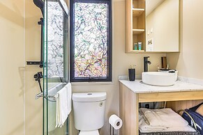 5 Mi to Stone Mountain: Lithonia Getaway