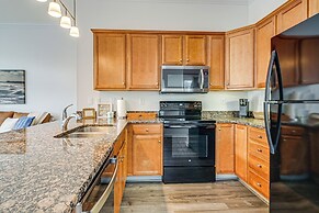 4 Mi to Ocean: Modern Townhome in Wilmington!