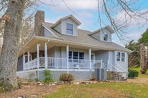 30 Acres of Mountainside Peace: Home in Marble