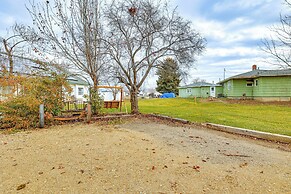 1 Mi to Old Town: CBs Hidden Haven w/ Farm