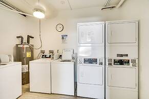 Beachfront Condo w/ Bay View in Fort Myers Beach!